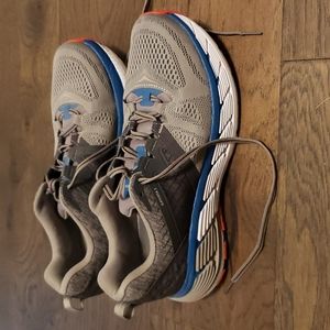 Hoka Gaviota 2 mens running shoes. Size 10.5